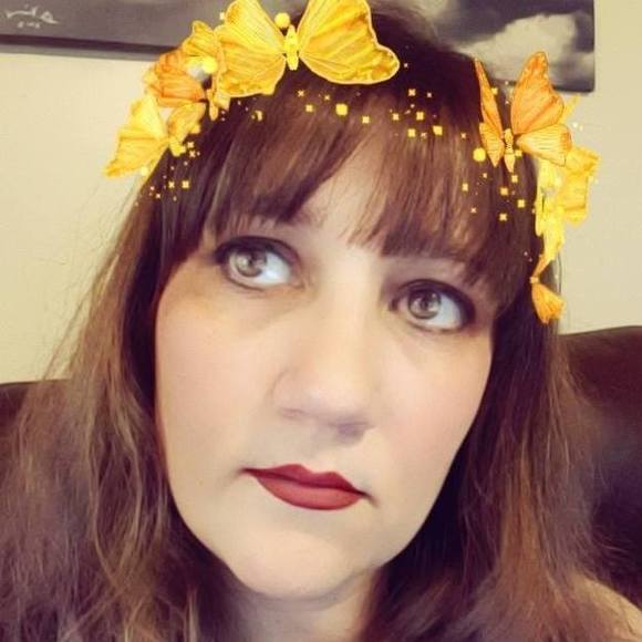 Meet your Posher, Gina - Picture 1 of 1